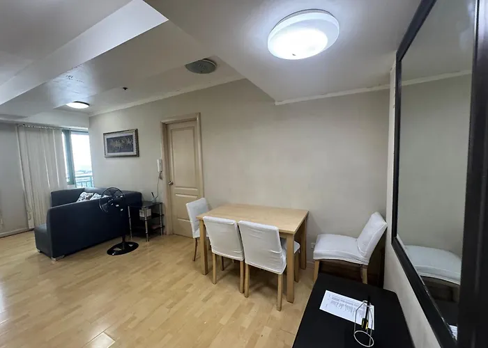 Soho 2 Bedroom Apartment *